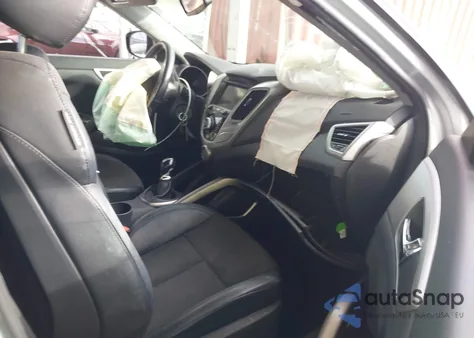 2013 Hyundai Veloster Base W/Black z USA, uszkodzony, nr VIN KMHTC6AD7DU162694